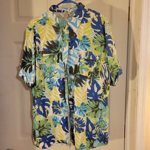 Pretty blouse great for summer
